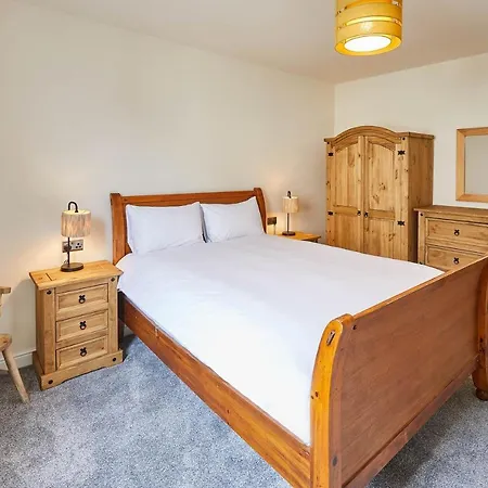 Ground Floor At The Old Vicarage Apartment