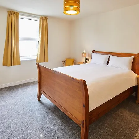 Ground Floor At The Old Vicarage Apartment