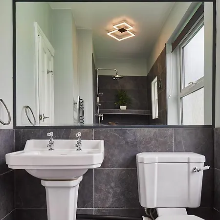 Ground Floor At The Old Vicarage *